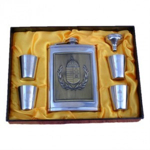 Magyar címeres, rozsdamentes flaska szett, díszdobozban