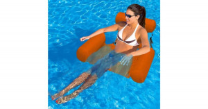 Felfújható vízi strandfotel karfával, háttámlával
