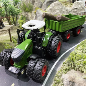 Élethű 42cm-es farm traktor játékkészlet pótkocsival