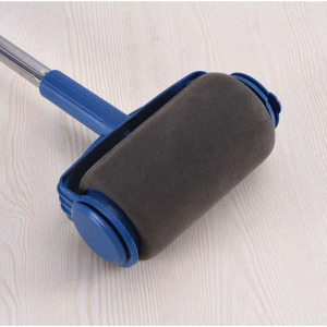 Csepegésmentes festőhenger festékadagoló tartállyal