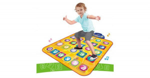 Zenélő táncszőnyeg, betűkkel