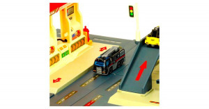 54 darabos benzinkút és rendőrségi parkoló játék kiegészítőkkel