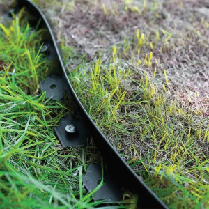 Kerti ágyásszegély, gyepszegély készlet 60mm x 10m 30 db horgonytű, fekete