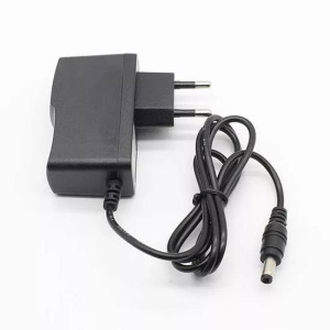 Hálózati adapter 5V/2A, 5.5/2.5mm csatlakozás, 0.9m