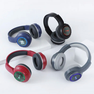 Bluetooth vezeték nélküli fejhallgató, RGB világítással, rádió funkció