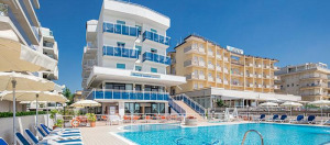 Tengerparti vakáció Jesolon! Hotel Condor*** 2 főnek 2 éj félpanzióval