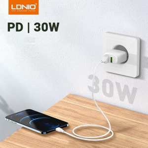 Adat és töltő kábel, Lightning/USB-C, 30W gyors töltés, 1 méter, fehér