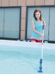Avenli jakuzzi és medence tisztító tölthető vezeték nélküli 6,5x162cm