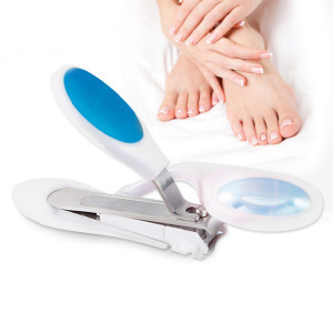 Nagyítós körömvágó csipesz LED világítással