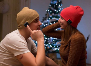 Piros bluetooth sapka