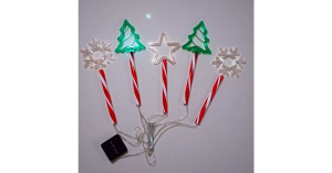 Világító karácsonyi díszek, napelemes kerti dekoráció