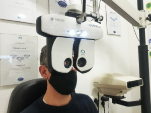 Bifokális szemüveg - Essilor lencse, kerettel és érintésmentes látásvizsgálattal