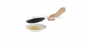 Elektromos palacsintasütő tapadásmentes felülettel, 20cm, keverőtállal