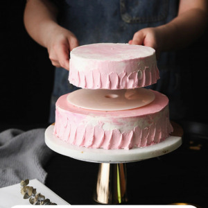 Emeletes tortaállvány