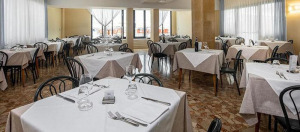 Tengerparti vakáció Jesoloban - Hotel Condor *** Jesolo - 4 nap/3 éj - félpanzióval - 2 felnőtt részére