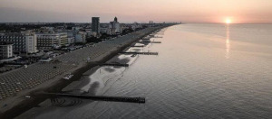 Tengerparti vakáció Jesoloban - Hotel Condor *** Jesolo - 4 nap/3 éj - félpanzióval - 2 felnőtt részére