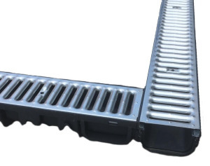 Folyóka Hurricane horganyzott ráccsal alacsony 1 méteres 13x6,5