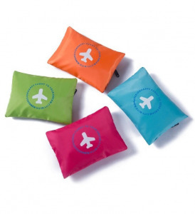 Kézipoggyász méretű, összehajtható táska, zöld