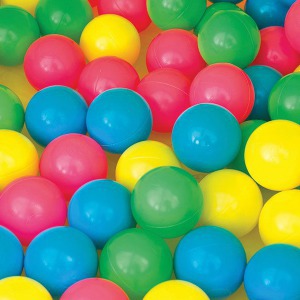 Mini műanyag labdák gyerekeknek / 100 db-os medence labda csomag kül- és beltérre is