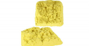 Kinetikus homok 1kg tasakban sárga