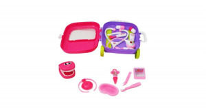 14 részes doktoros játék, kiegészítőkkel, gurulós bőröndben