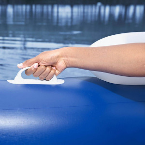 Cool white úszó sziget