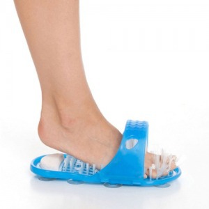 Fürdő- és bőrradírozó papucs